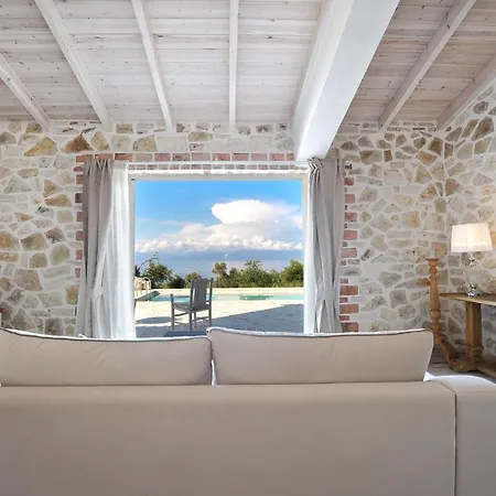 Villa Semeli *